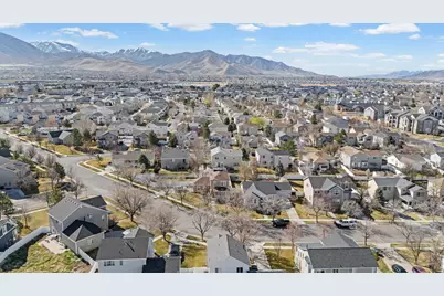 88 E Aparicio Dr, Tooele, UT 84074 - Photo 39