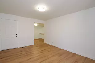 4836 S Highland Cir, Holladay, UT 84117 - Photo 9