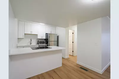 4836 S Highland Cir #504, Holladay, UT 84117 - Photo 11