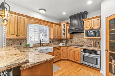 9525 S Carriage Chase Ln, Sandy, UT 84092 - Photo 11