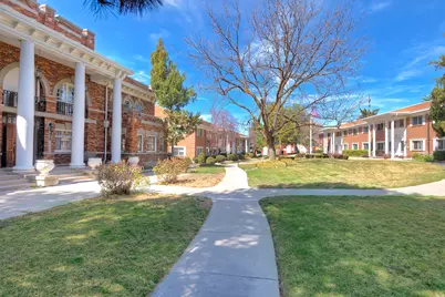 2718 S Highland Dr #2, Salt Lake City, UT 84106 - Photo 3