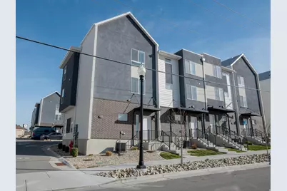 66 E 200 S #108, Clearfield, UT 84015 - Photo 3