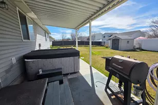 5331 S 4150 W, Roy, UT 84067 - Photo 17