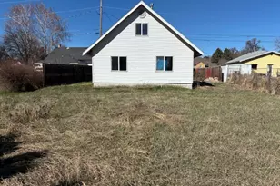 664 E Center St, Logan, UT 84321 - Photo 25