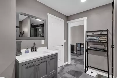 4746 W Roundtable Rd S, West Valley, UT 84120 - Photo 17