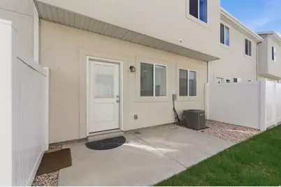 2270 W 2650 S #136, West Haven, UT 84401 - Photo 23
