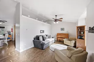 257 S 950 W, Layton, UT 84041 - Photo 5