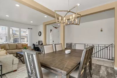 2158 E Bald Eagle Ct S, Draper, UT 84020 - Photo 9