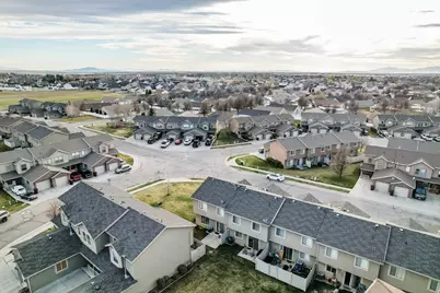 2464 N Charleston Ave, Harrisville, UT 84414 - Photo 31