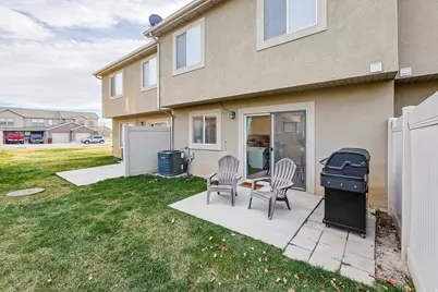 2464 N Charleston Ave, Harrisville, UT 84414 - Photo 23