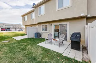 2464 N Charleston Ave, Harrisville, UT 84414 - Photo 23