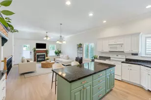 4568 W Temple Shadows Dr, Cedar Hills, UT 84062 - Photo 5
