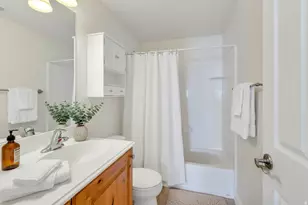 4568 W Temple Shadows Dr, Cedar Hills, UT 84062 - Photo 31