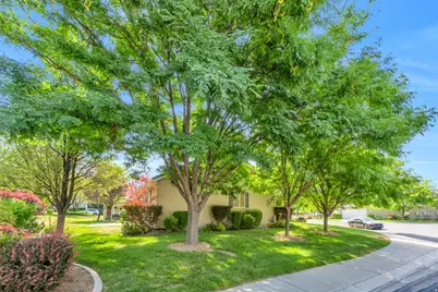4568 W Temple Shadows Dr, Cedar Hills, UT 84062 - Photo 33