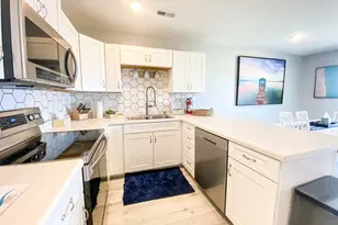 942 N Newberg Dr, Garden City, UT 84028 - Photo 9