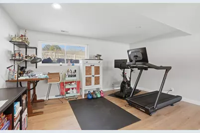 2853 E Willow Dr, Sandy, UT 84093 - Photo 31