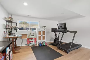 2853 E Willow Hills Dr, Sandy, UT 84093 - Photo 31