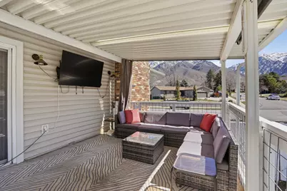 2853 E Willow Dr, Sandy, UT 84093 - Photo 33