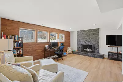 2853 E Willow Dr, Sandy, UT 84093 - Photo 27