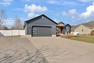 751 E 440 S, Hyrum, UT 84319 - Photo 37