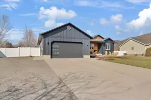 751 E 440 S, Hyrum, UT 84319 - Photo 37