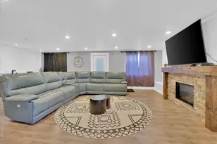 751 E 440 S, Hyrum, UT 84319 - Photo 25