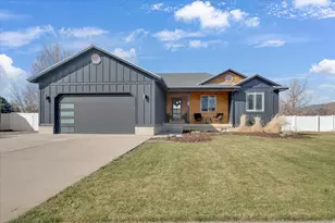 751 E 440 S, Hyrum, UT 84319 - Photo 35