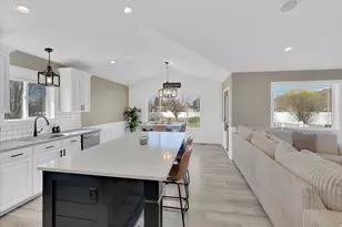 751 E 440 S, Hyrum, UT 84319 - Photo 7