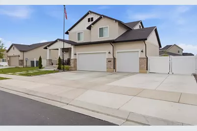 1448 E Erickson Knoll Ln, Eagle Mountain, UT 84005 - Photo 3