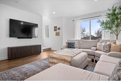 464 E Alice Way, Layton, UT 84041 - Photo 17