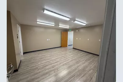 889 W Center, Hyde Park, UT 84318 - Photo 5