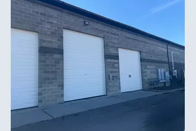 889 W Center, Hyde Park, UT 84318 - Photo 3