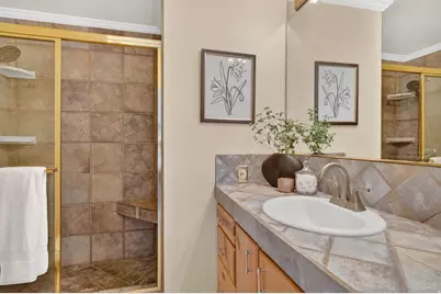 1290 Oakridge Dr, Centerville, UT 84014 - Photo 17