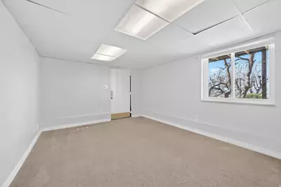 1290 Oakridge Dr, Centerville, UT 84014 - Photo 31