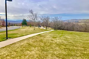 3075 E Kennedy Dr, Salt Lake City, UT 84108 - Photo 33