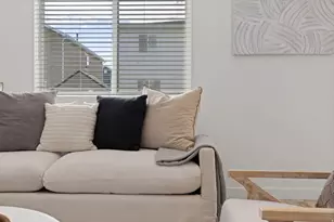 1614 W Parkview Dr, Syracuse, UT 84075 - Photo 9