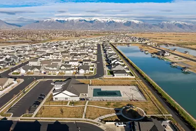 1614 W Parkview Dr, Syracuse, UT 84075 - Photo 53