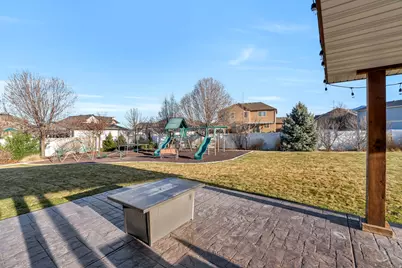 326 W Shoreline Ct, Vineyard, UT 84059 - Photo 47