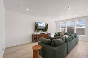 1088 W Audrey Ln, Woods Cross, UT 84087 - Photo 9