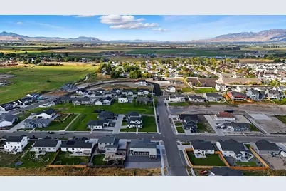 791 W 20 N, Hyrum, UT 84319 - Photo 9