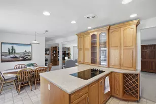 4151 S 3100 E, Holladay, UT 84124 - Photo 5