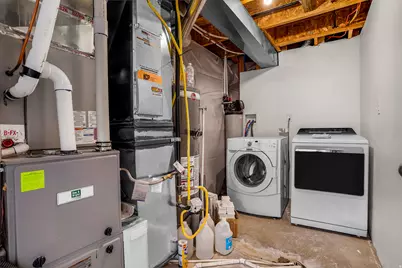 2162 W Kimber Ln, Riverton, UT 84065 - Photo 23