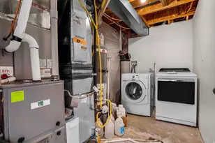 2162 W Kimber Ln, Riverton, UT 84065 - Photo 23