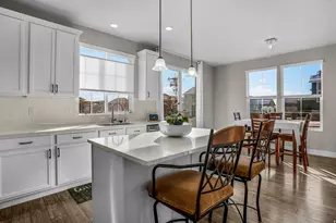 2162 W Kimber Ln, Riverton, UT 84065 - Photo 5