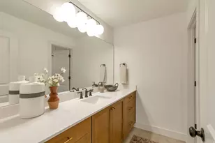 2132 N 725 W, Centerville, UT 84014 - Photo 27