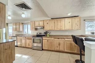 2020 E 3500 S, Vernal, UT 84078 - Photo 5