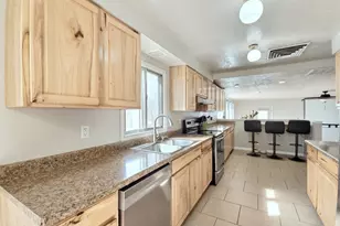 2020 E 3500 S, Vernal, UT 84078 - Photo 3