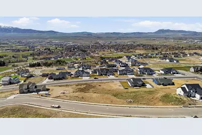 78 S 1000 E #115, Hyde Park, UT 84318 - Photo 5