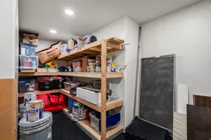 1350 Kays Creek Dr, Layton, UT 84040 - Photo 47