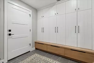 1059 S Foothill Dr, Salt Lake City, UT 84108 - Photo 25